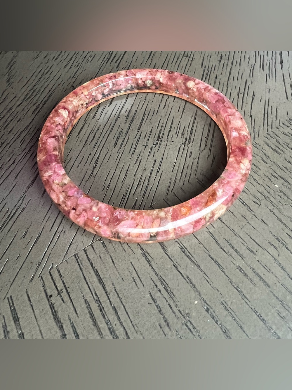 Pink tourmaline in resin hard bangle SIZE 62.1mm - Picture 8 of 10